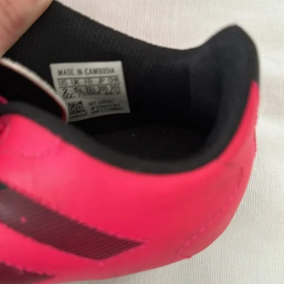 Adidas Soccer Cleats - Picture 2 of 4